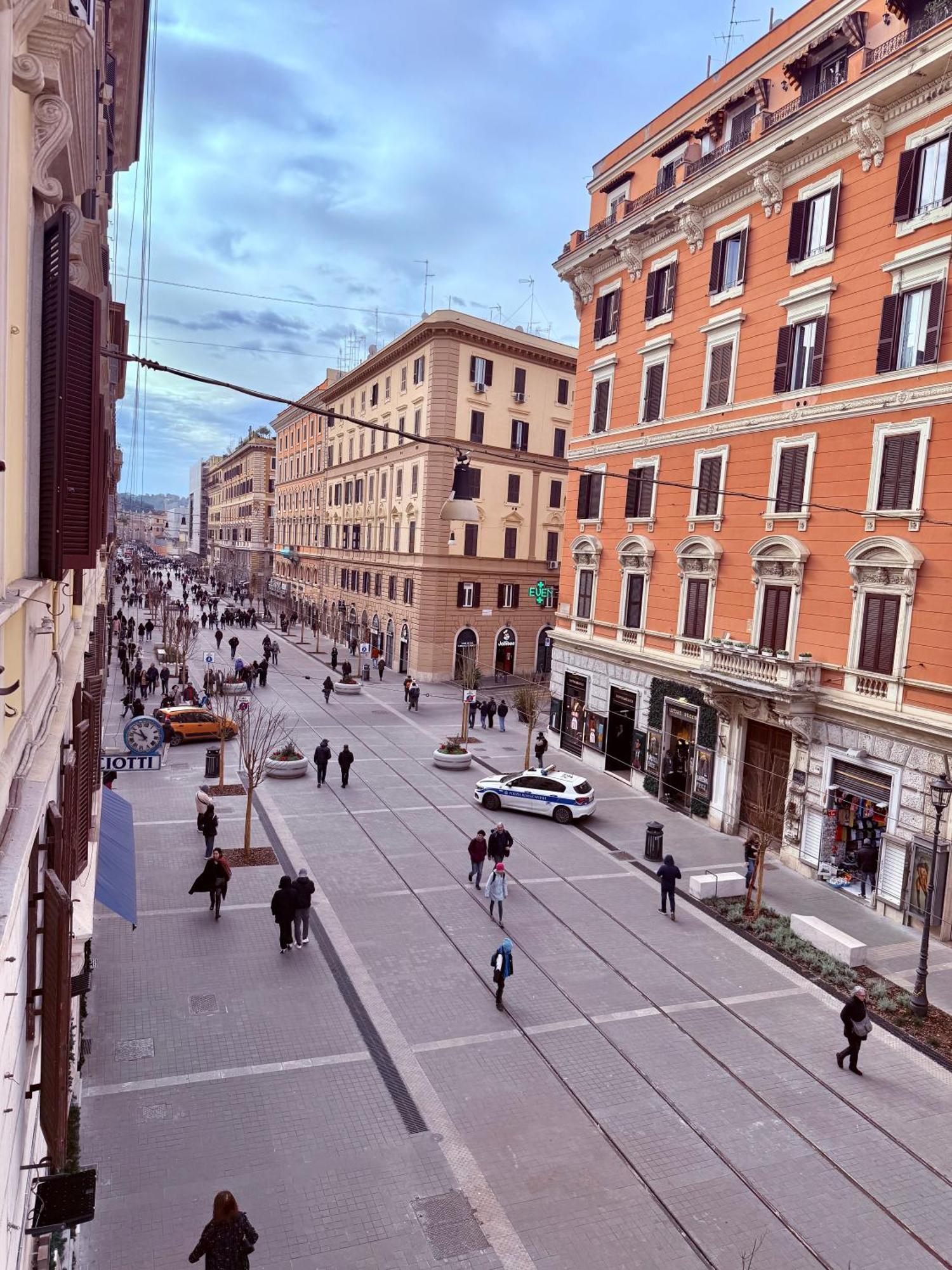Apt Rome 5 Bdrms Екстер'єр фото